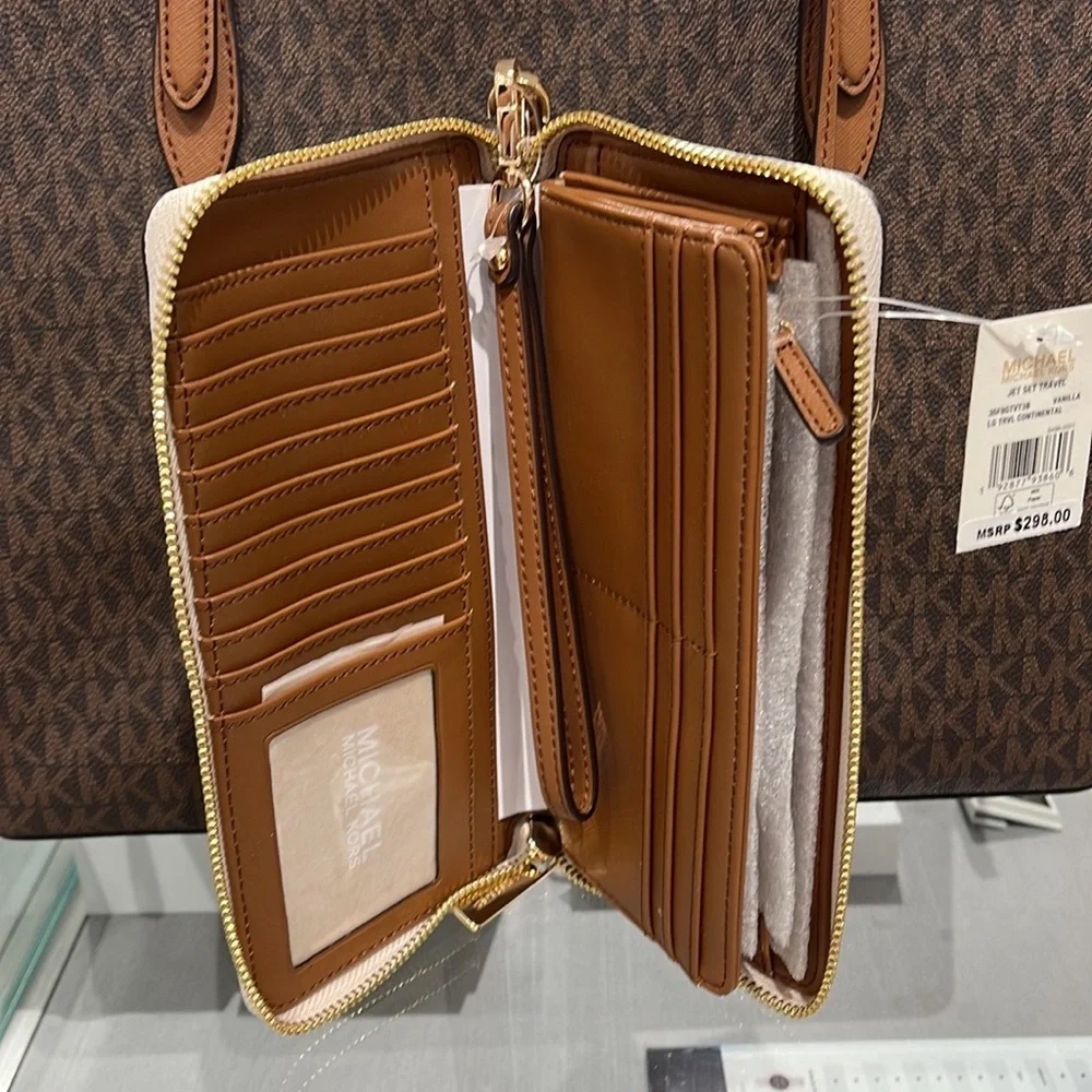 Michael Kors Jet Set Travel Large Travel CONTINENTAL wallet-wristlet-phoneholder - Picture 11 of 16